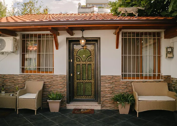 Peaceful Villa In New Bazaar