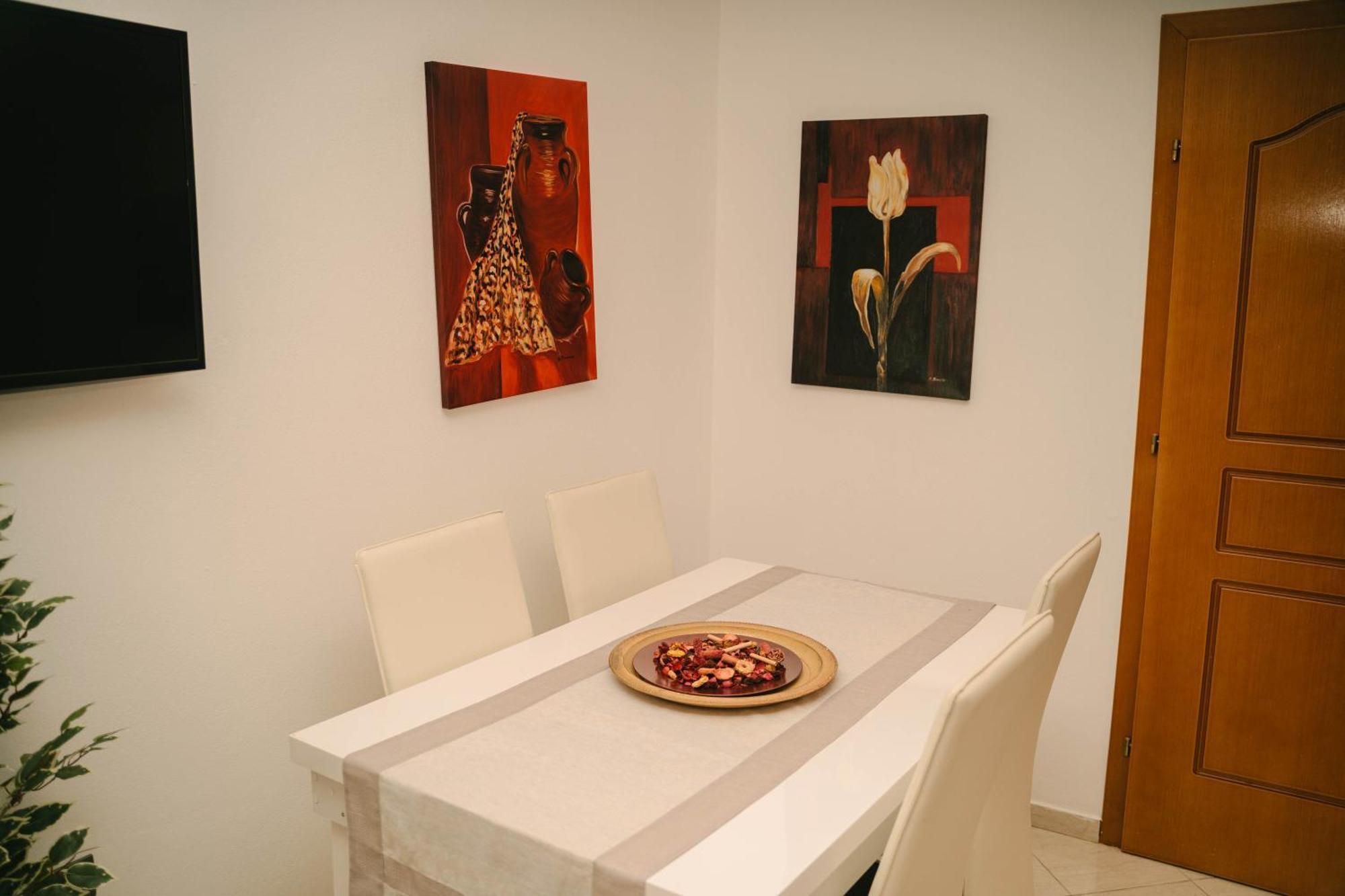 Villa Peaceful In New Bazaar Tirana